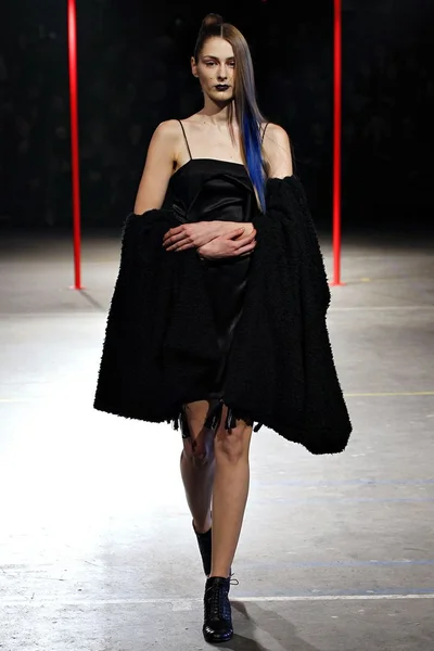 Look 40